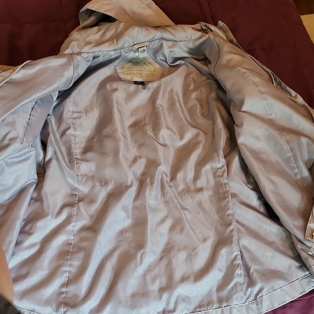 ZeroXposur Women's Gray Ski Jacket/Liner with Hood - Picture 8 of 15